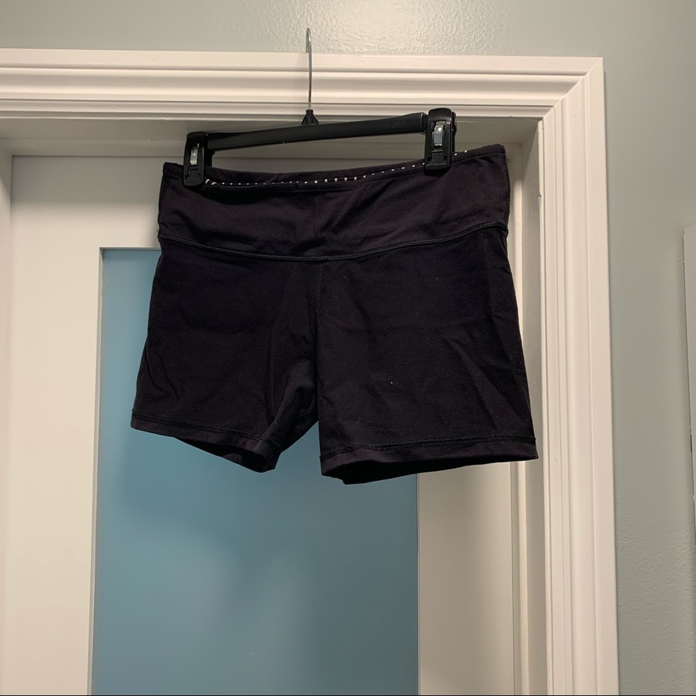 Lululemon reversible biker shorts size 10